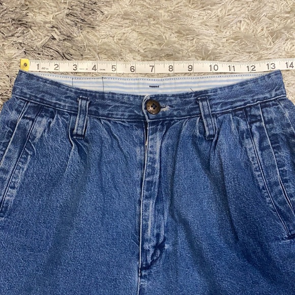 Vintage Cherokee pleated denim shorts size 10 - Picture 2 of 8